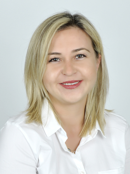 AYŞE K&Uuml;&Ccedil;&Uuml;K