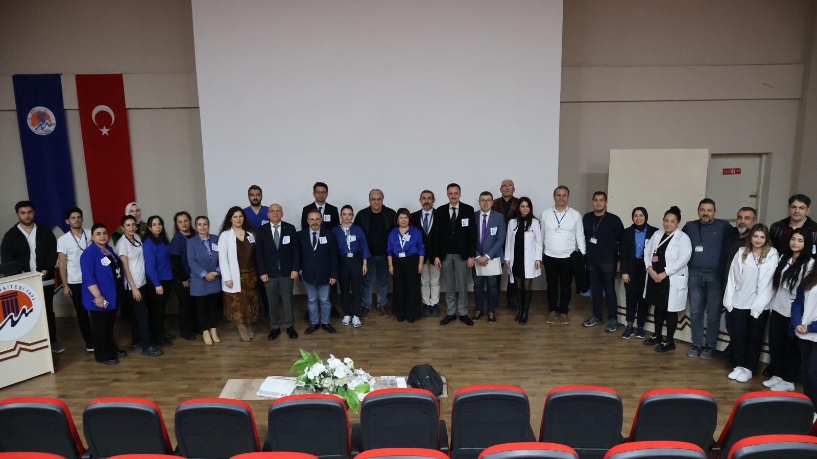 Kolorektal Kanser Farkındalık Paneli Ger&ccedil;ekleştirildi detayı için tıklayınız